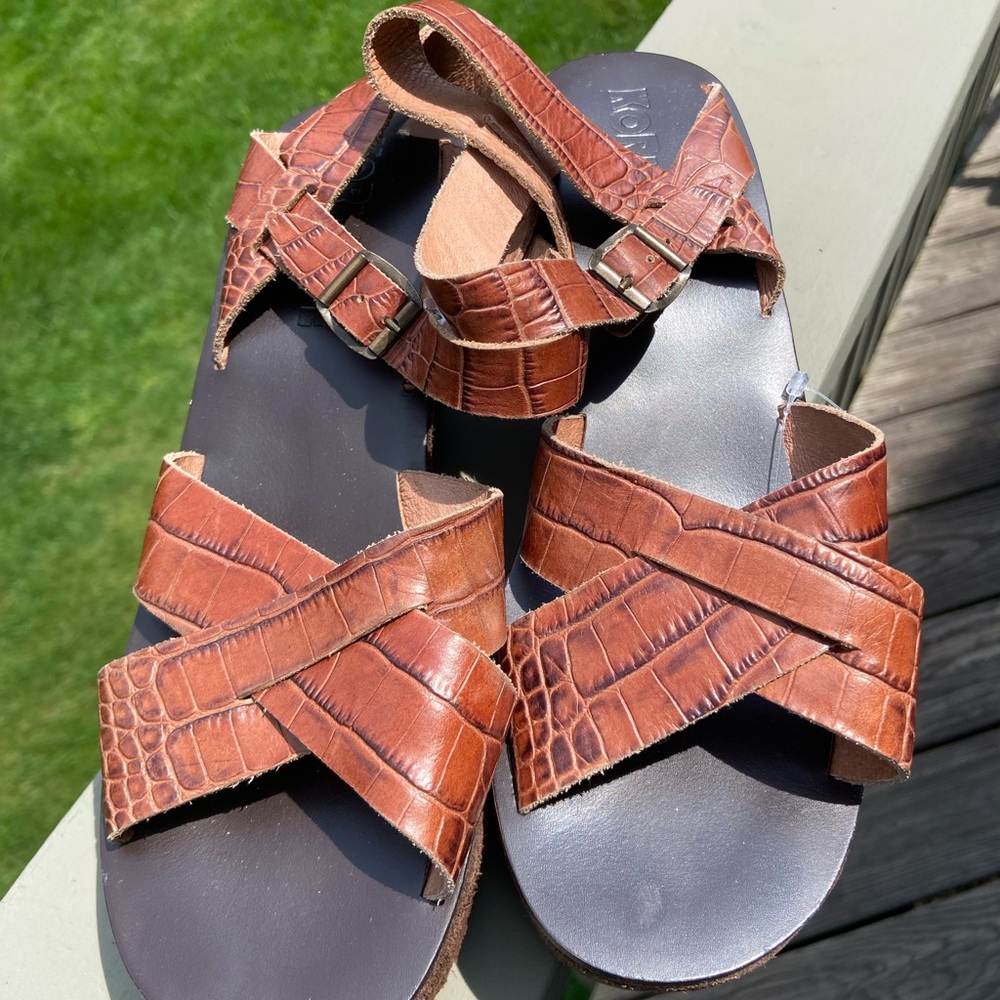 Brown embossed leather Kork Ease Ava Wedge Sandals. Women’s Size 10M/41